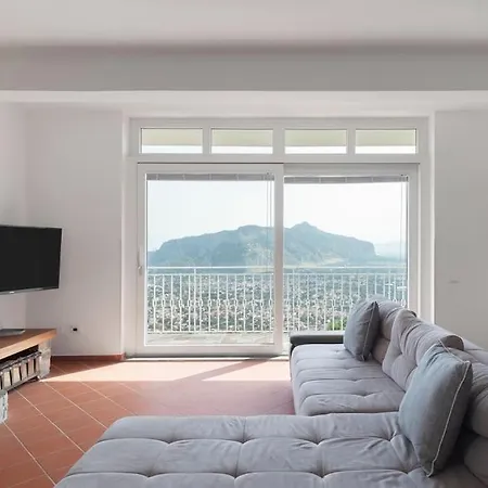 Villa Mondello Pool And View Palermo